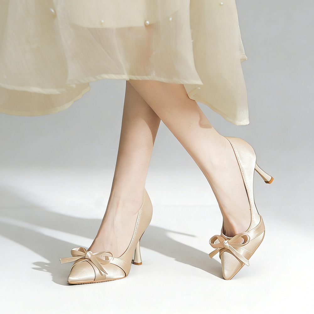 Women's Champagne Pointed Toe Kitten Heels. Satin Upper, Bow Decor, Low Stiletto Heel, Versatile Dress Shoes for Weddings, Bridal Events and Daily Wear. Non-Slip Sole for Stable Walking.