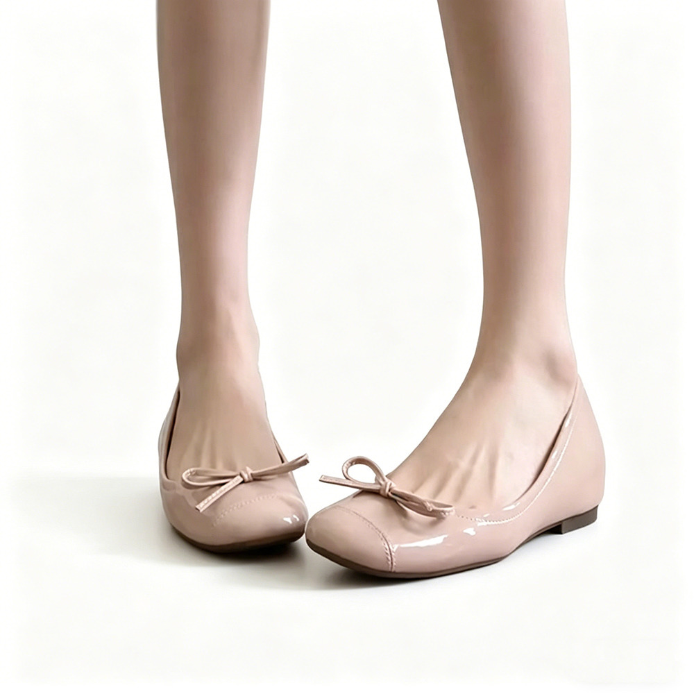 Gentle wind pink patent leather wedge toe ballet flats for women, square head bowknot, versatile and comfortable, suitable for daily commuting.